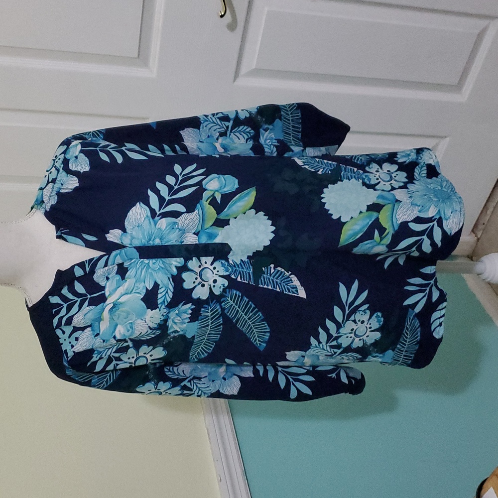 Mirror Image Colorful Navy Blue Floral Split Neck Roll Sleeves Casual Blouse XLP